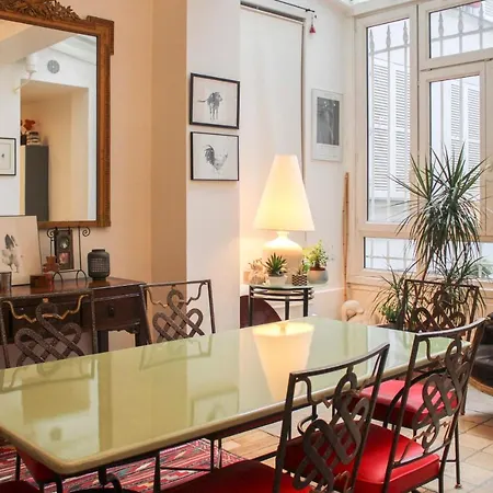 Lovely Spacious Nest Near Pigalle Daire Paris