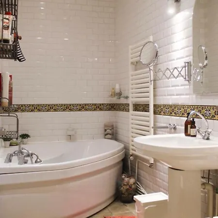 Lovely Spacious Nest Near Pigalle Paris