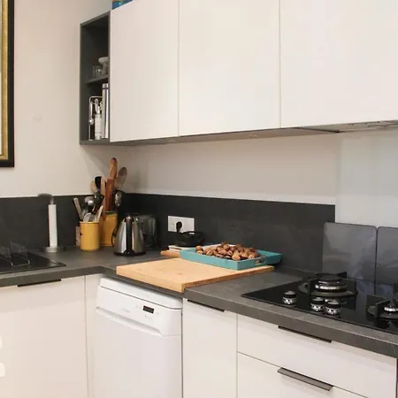 Daire Lovely Spacious Nest Near Pigalle *